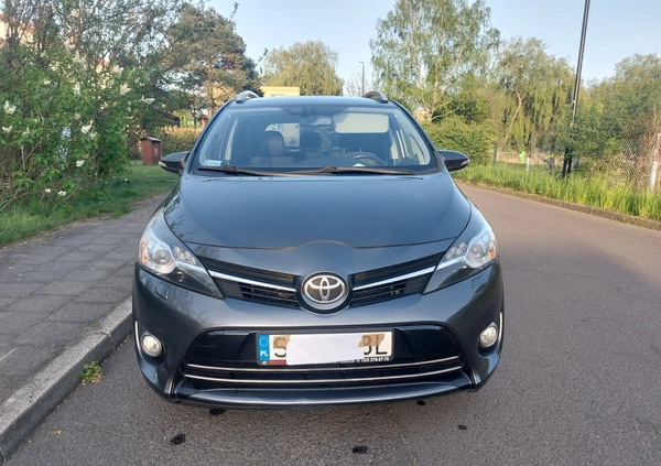 Toyota Verso cena 50450 przebieg: 166330, rok produkcji 2014 z Gliwice małe 37